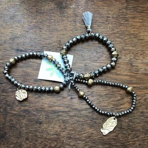 NWT stretchy 3 Bracelet set